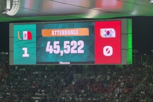 见证主队提前出线,45522名球迷现场观战墨西哥1-0韩国