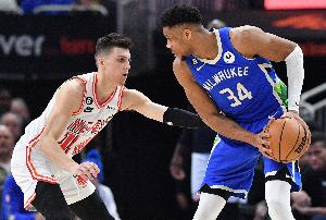 美国vsB3/E3/F3/I3/J3直播_美国vsB3/E3/F3/I3/J3超清在线直播_美国vsB3/E3/F3/I3/J3高清比赛直播