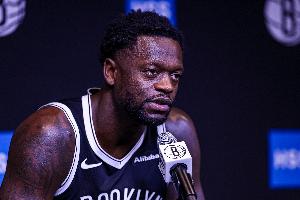 33分8板!媒体人:兰德尔在篮网的首秀很好 他有球在手就是舒服